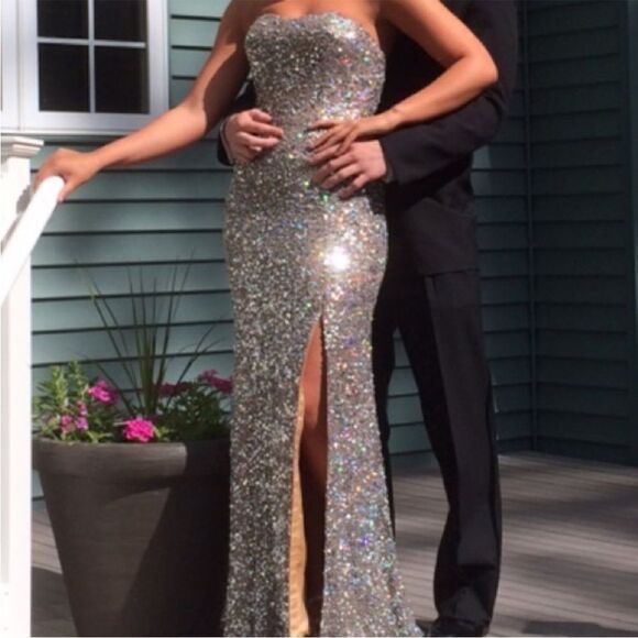 BG Haute silver all over sequin strapless evening prom gown size 2 - Picture 1 of 16